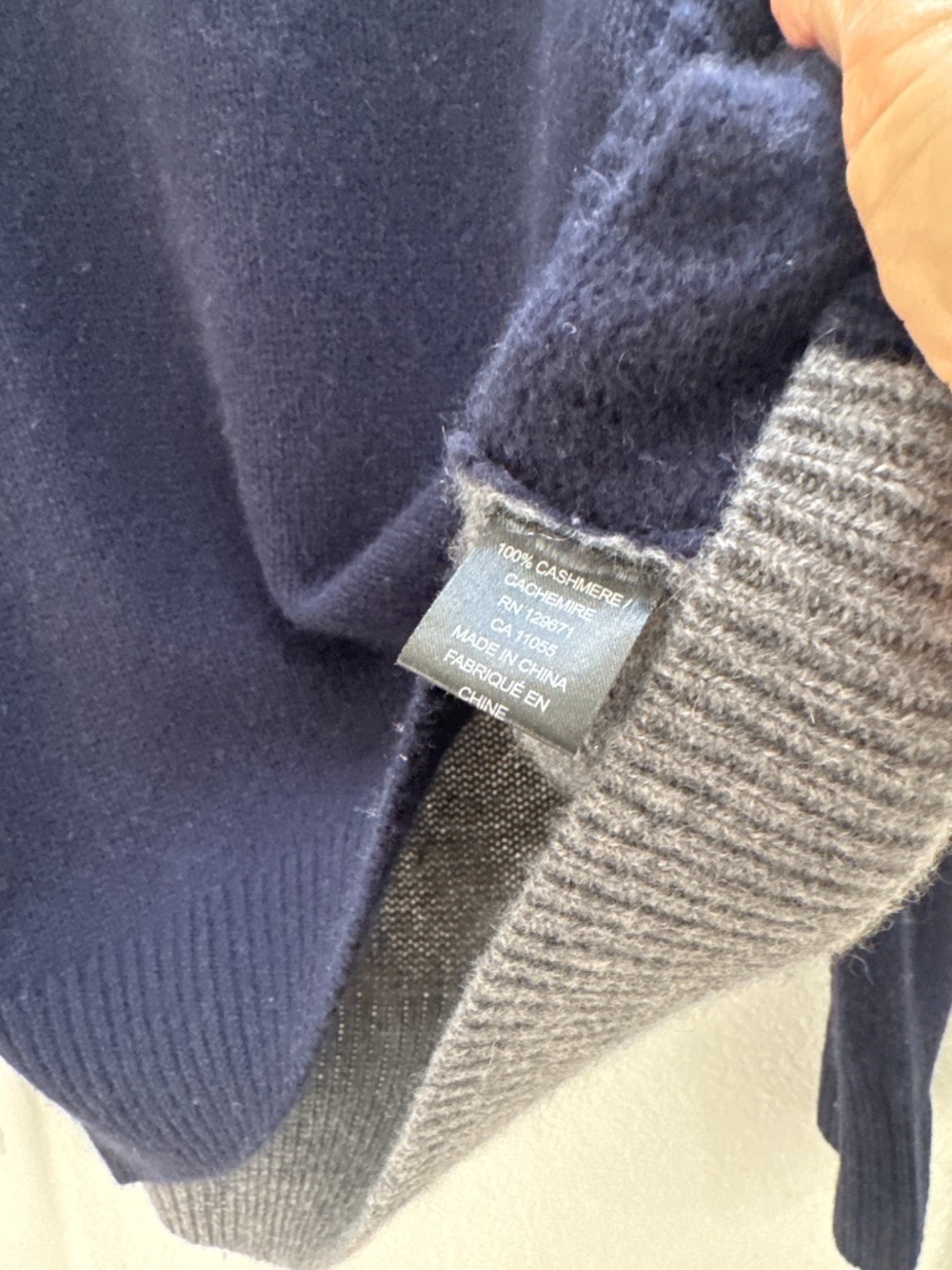 360 Cashmere - Picture 3 of 5
